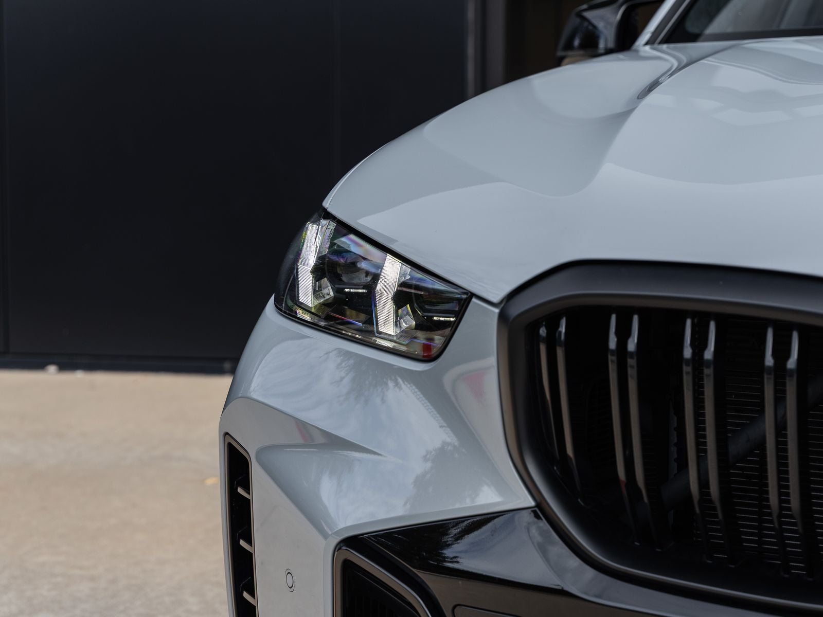 2025 BMW X5 M60i