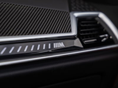2025 BMW X5 M60i