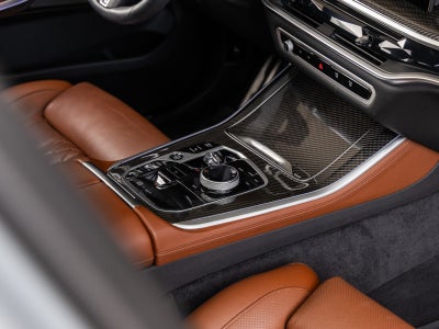 2025 BMW X5 M60i