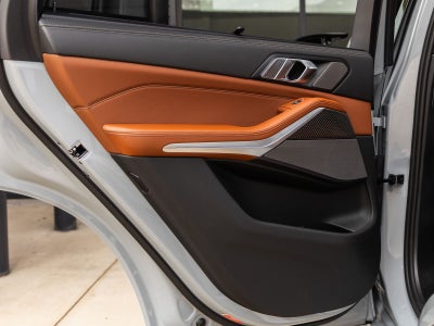 2025 BMW X5 M60i
