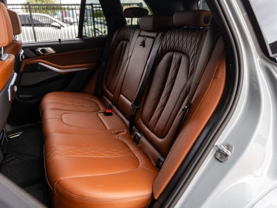 2025 BMW X5 M60i