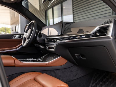 2025 BMW X5 M60i