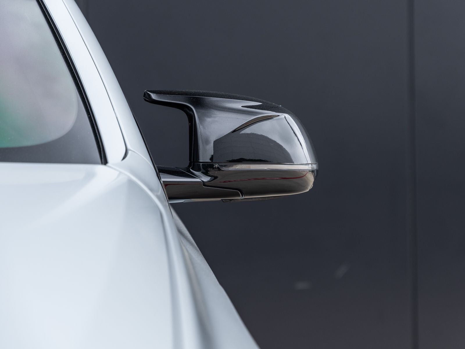 2025 BMW X6 M Base