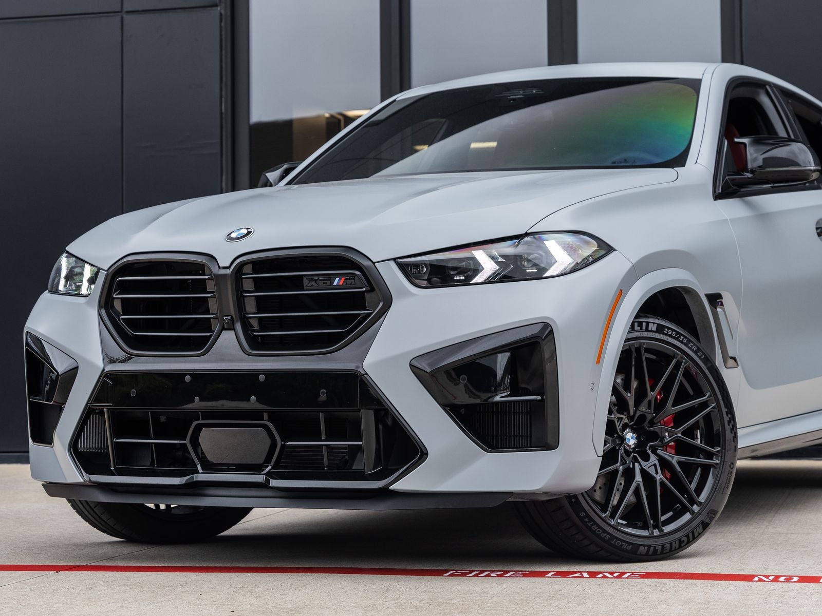 2025 BMW X6 M Base