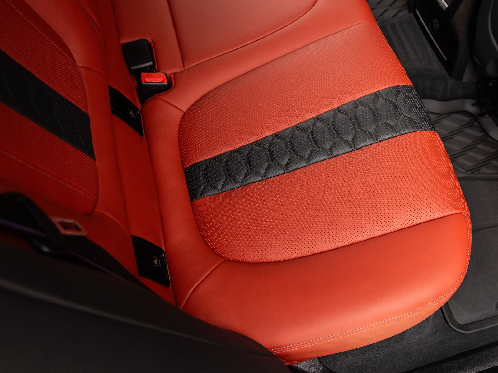 2025 BMW X6 M Base