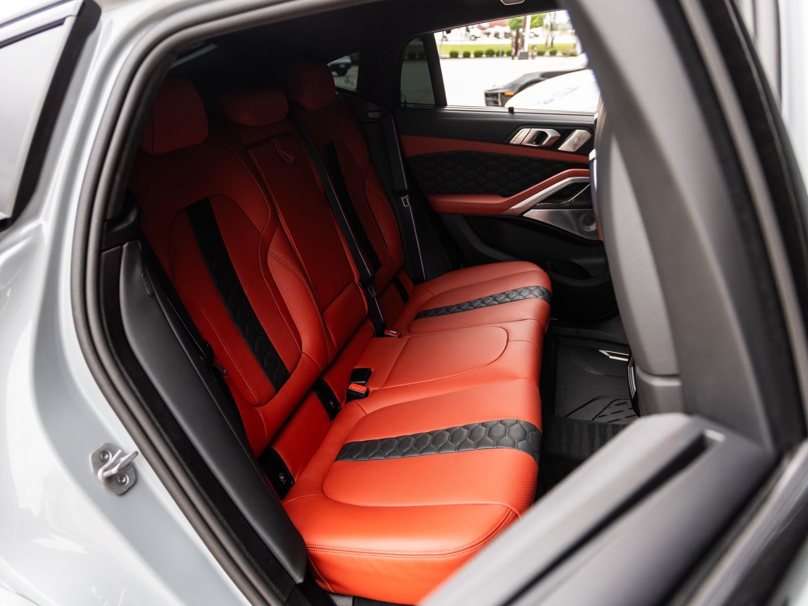 2025 BMW X6 M Base
