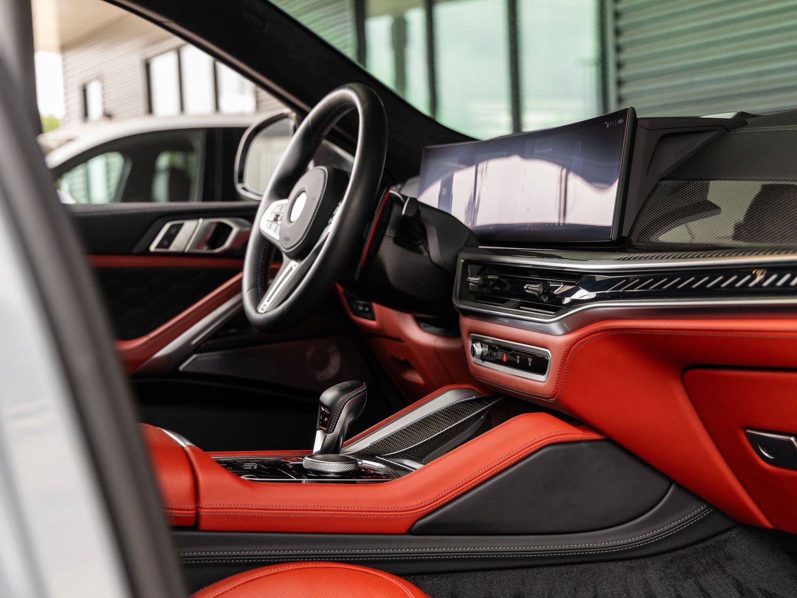 2025 BMW X6 M Base