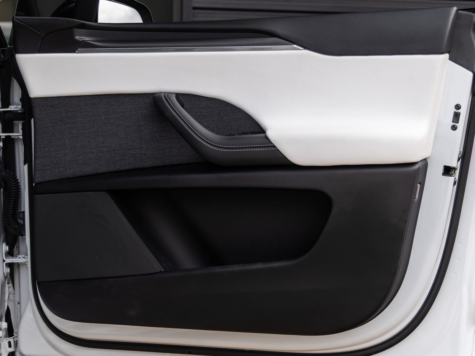 2023 Tesla Model X Plaid