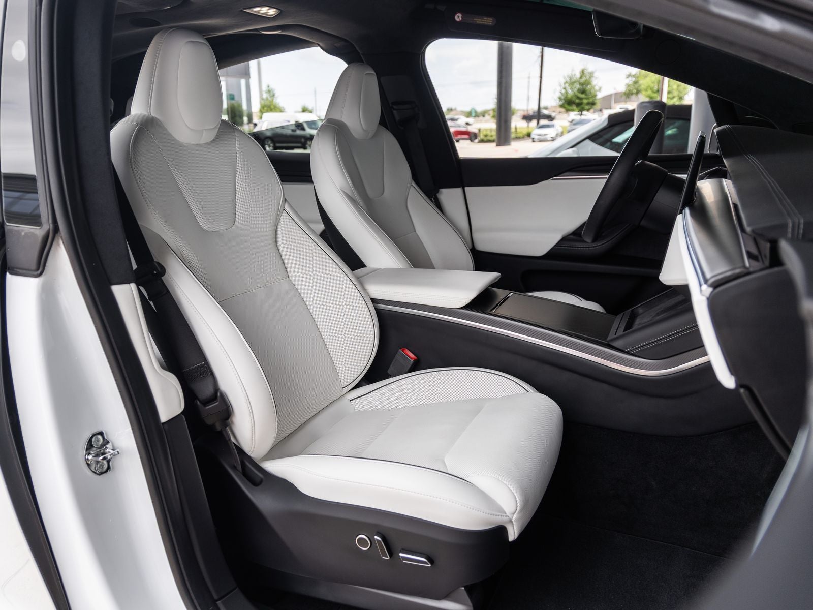 2023 Tesla Model X Plaid