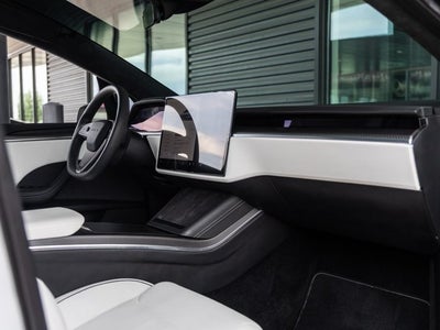 2023 Tesla Model X Plaid