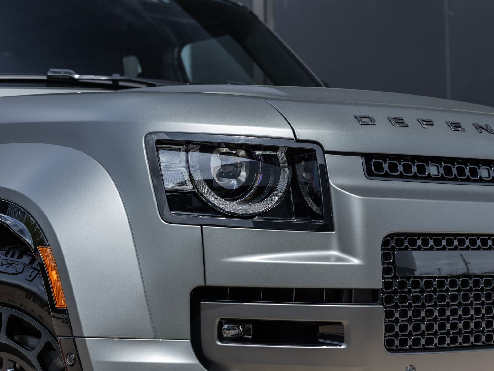 2025 Land Rover Defender 110 P635 OCTA V8