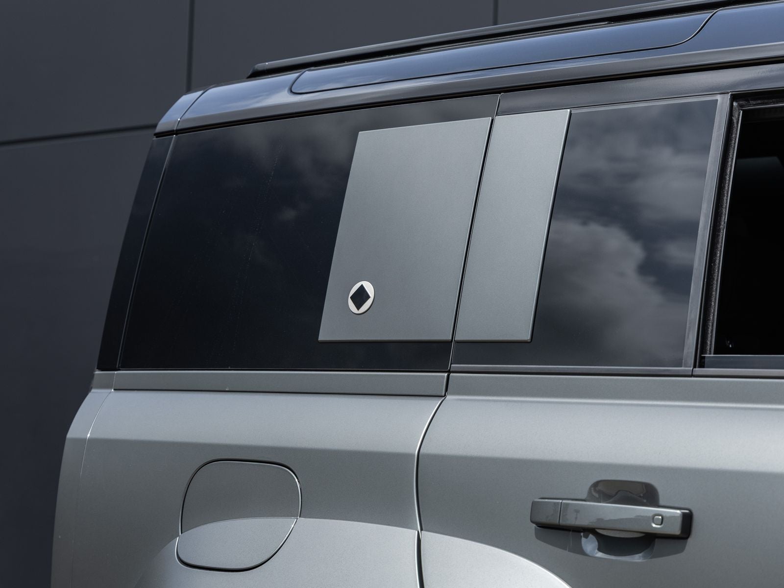 2025 Land Rover Defender 110 P635 OCTA V8