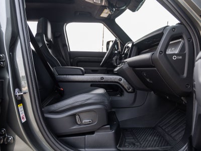 2025 Land Rover Defender 110 P635 OCTA V8