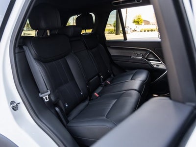 2025 Land Rover Range Rover SE