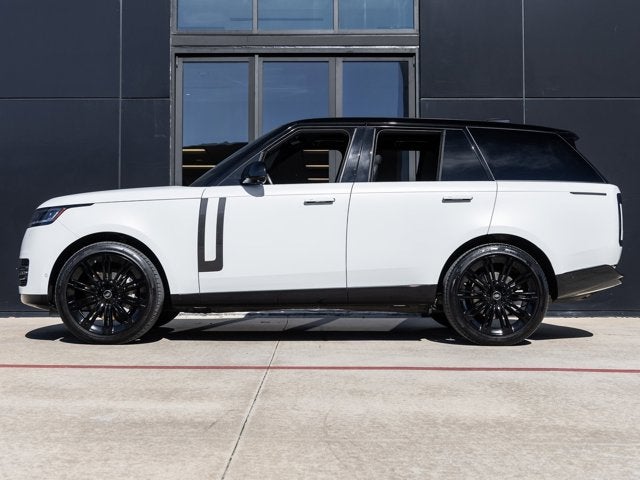 2025 Land Rover Range Rover SE