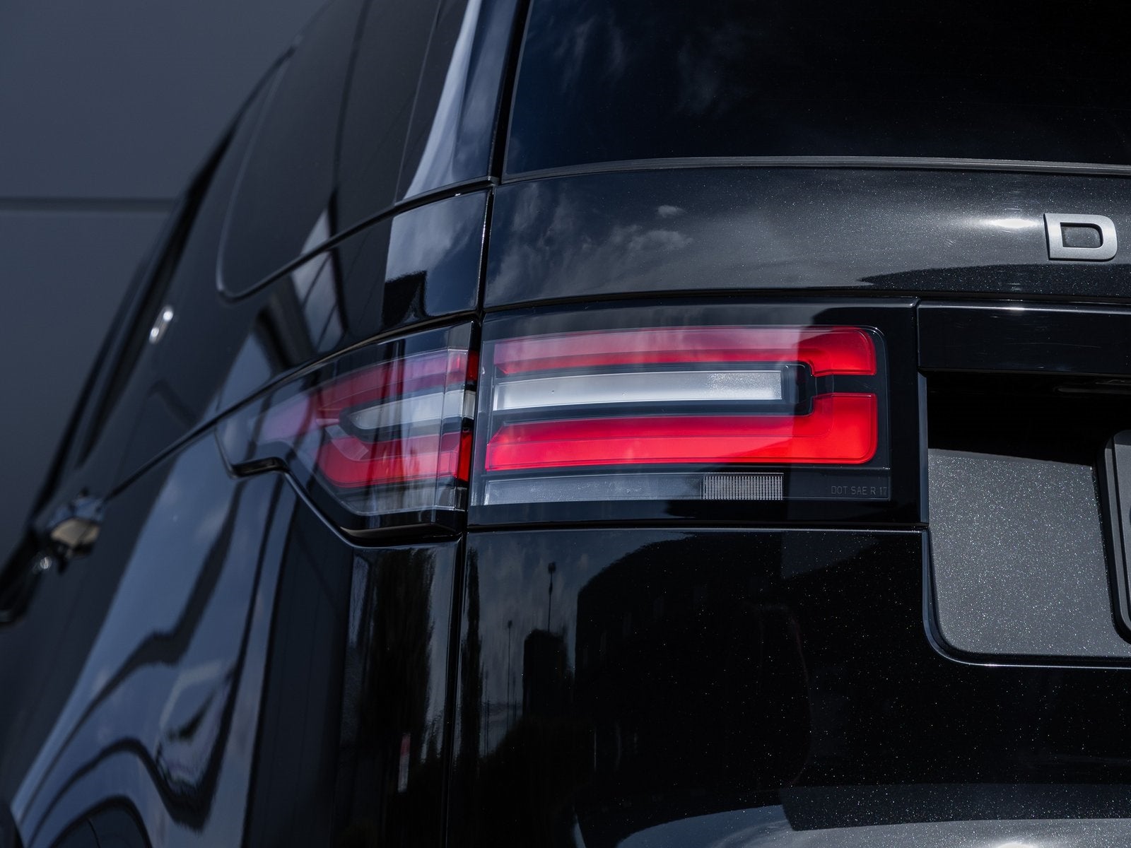 2020 Land Rover Discovery HSE