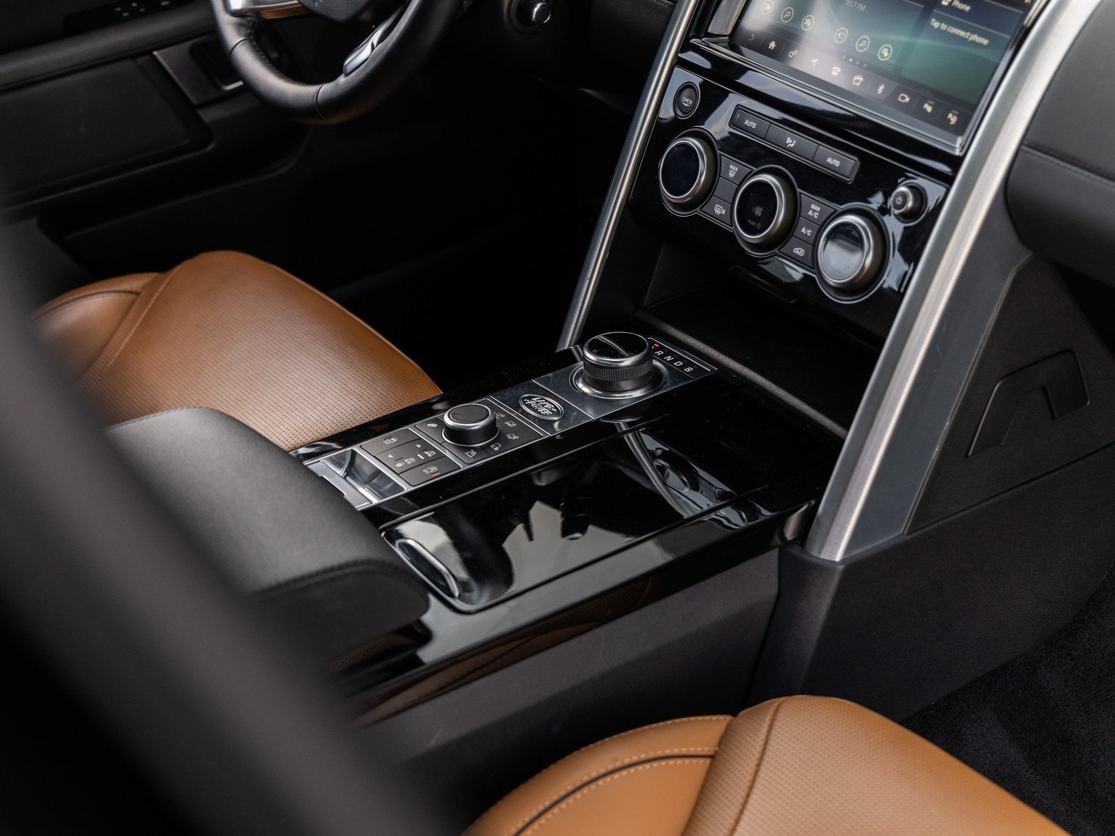 2020 Land Rover Discovery HSE