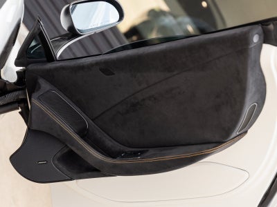 2016 McLaren 675LT Base