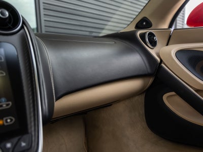 2016 McLaren 570S Base