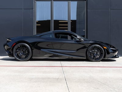 2026 McLaren 750S Base