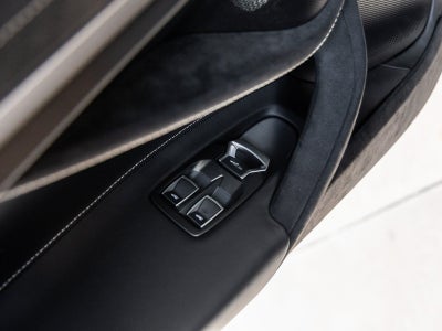 2026 McLaren 750S Base