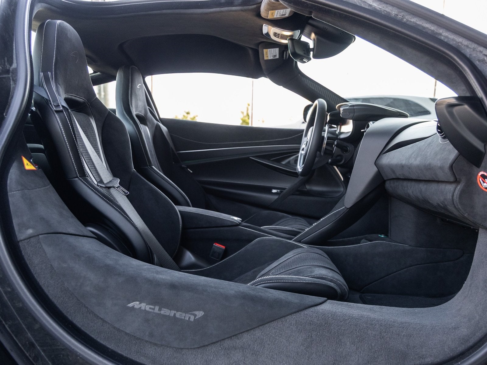 2026 McLaren 750S Base