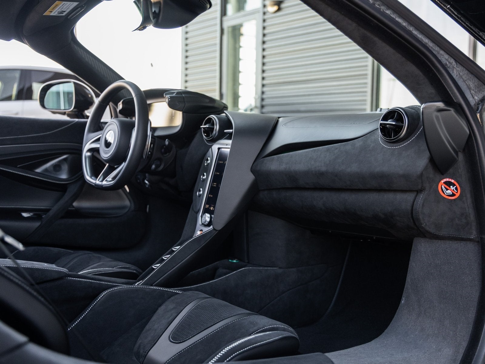 2026 McLaren 750S Base