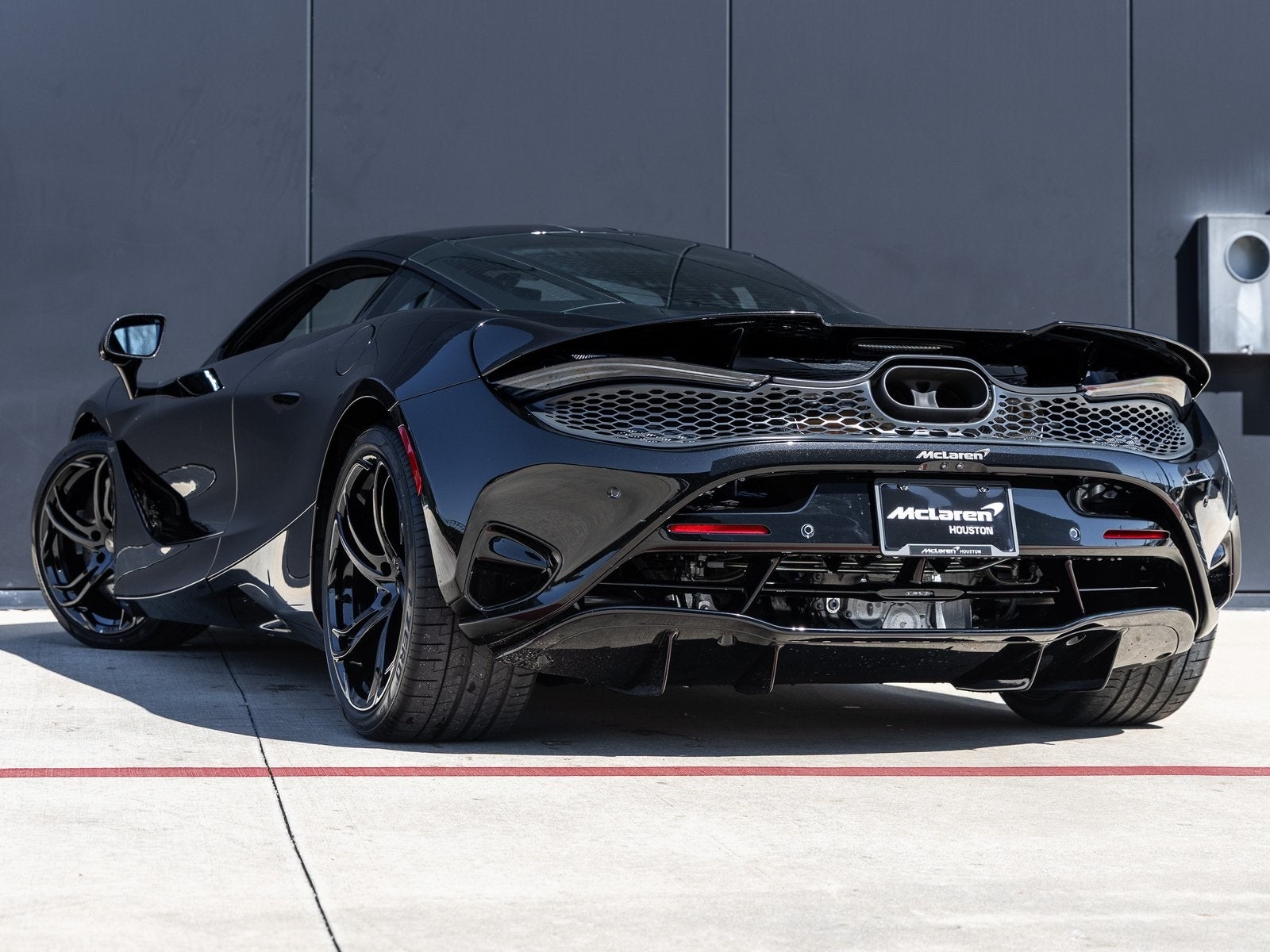 2026 McLaren 750S Base