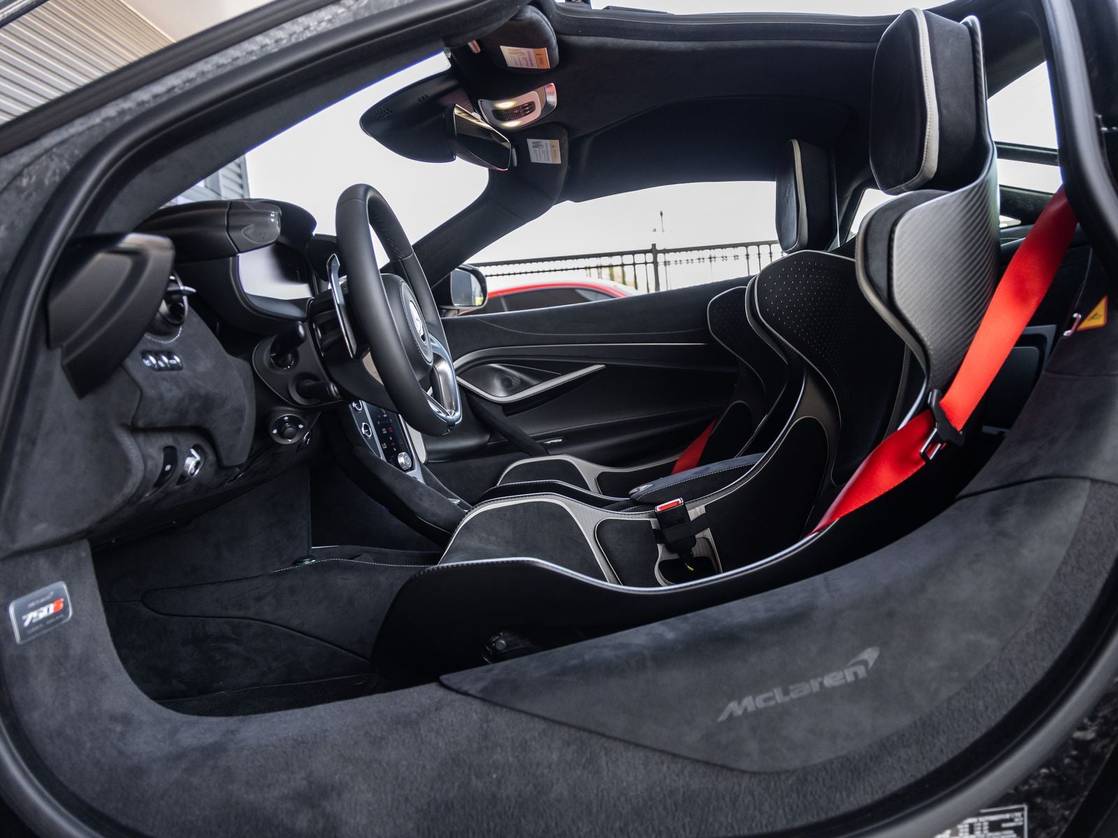 2027 McLaren 750S Base