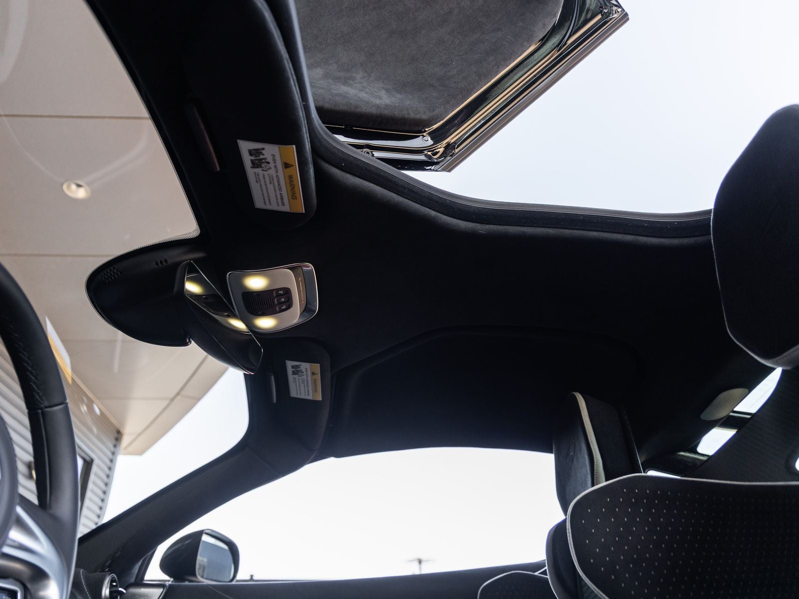 2027 McLaren 750S Base