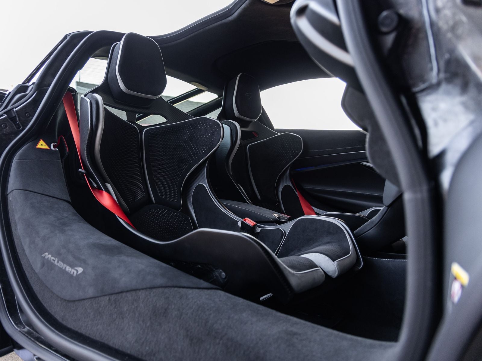 2027 McLaren 750S Base
