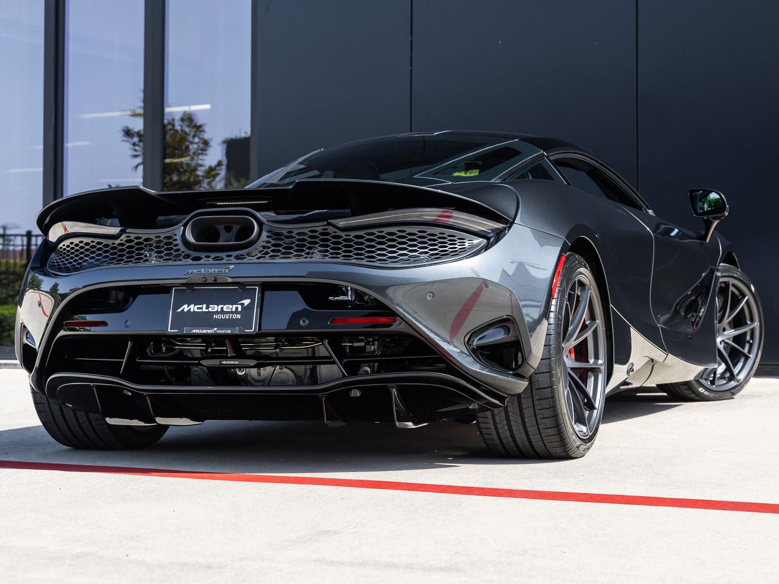 2027 McLaren 750S Base