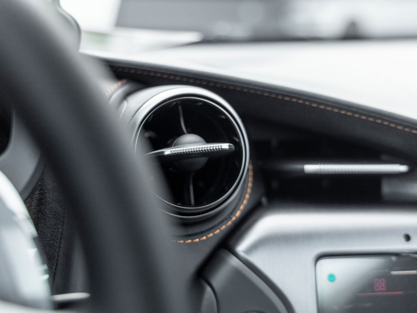 2026 McLaren 750S Base