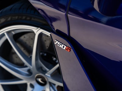 2027 McLaren 750S Base