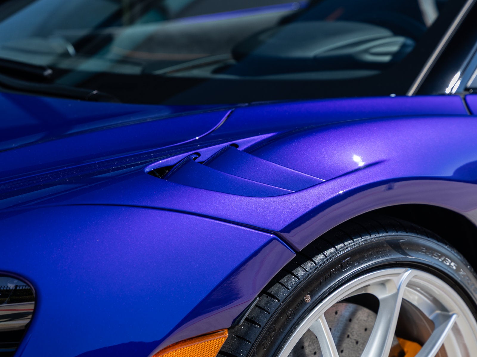 2027 McLaren 750S Base