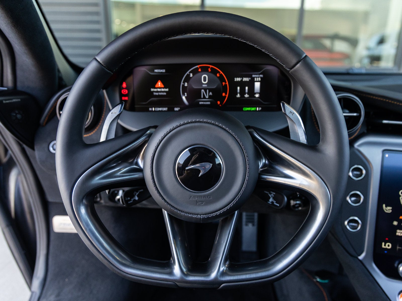 2027 McLaren 750S Base