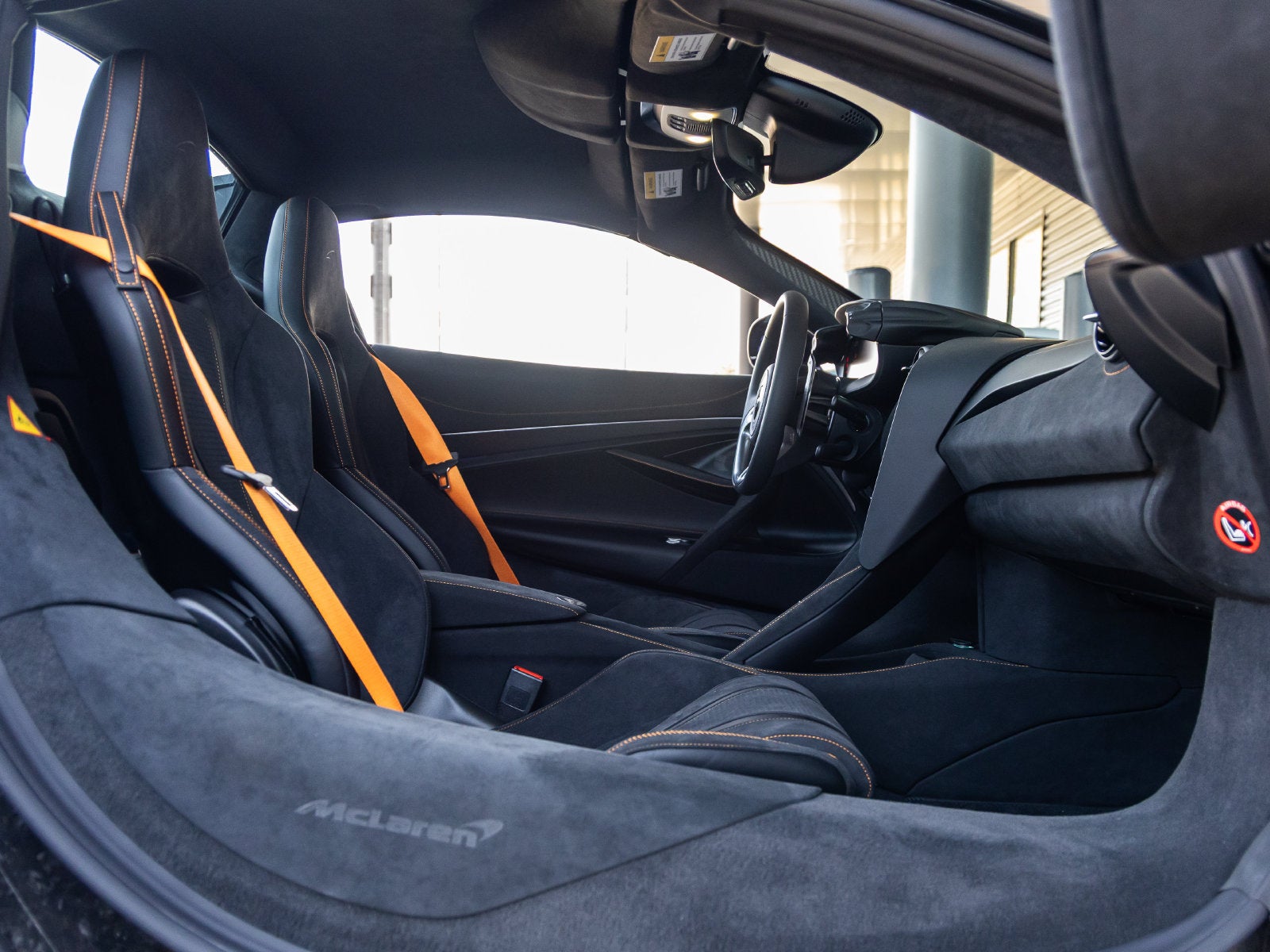 2027 McLaren 750S Base