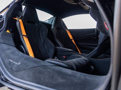2027 McLaren 750S Base