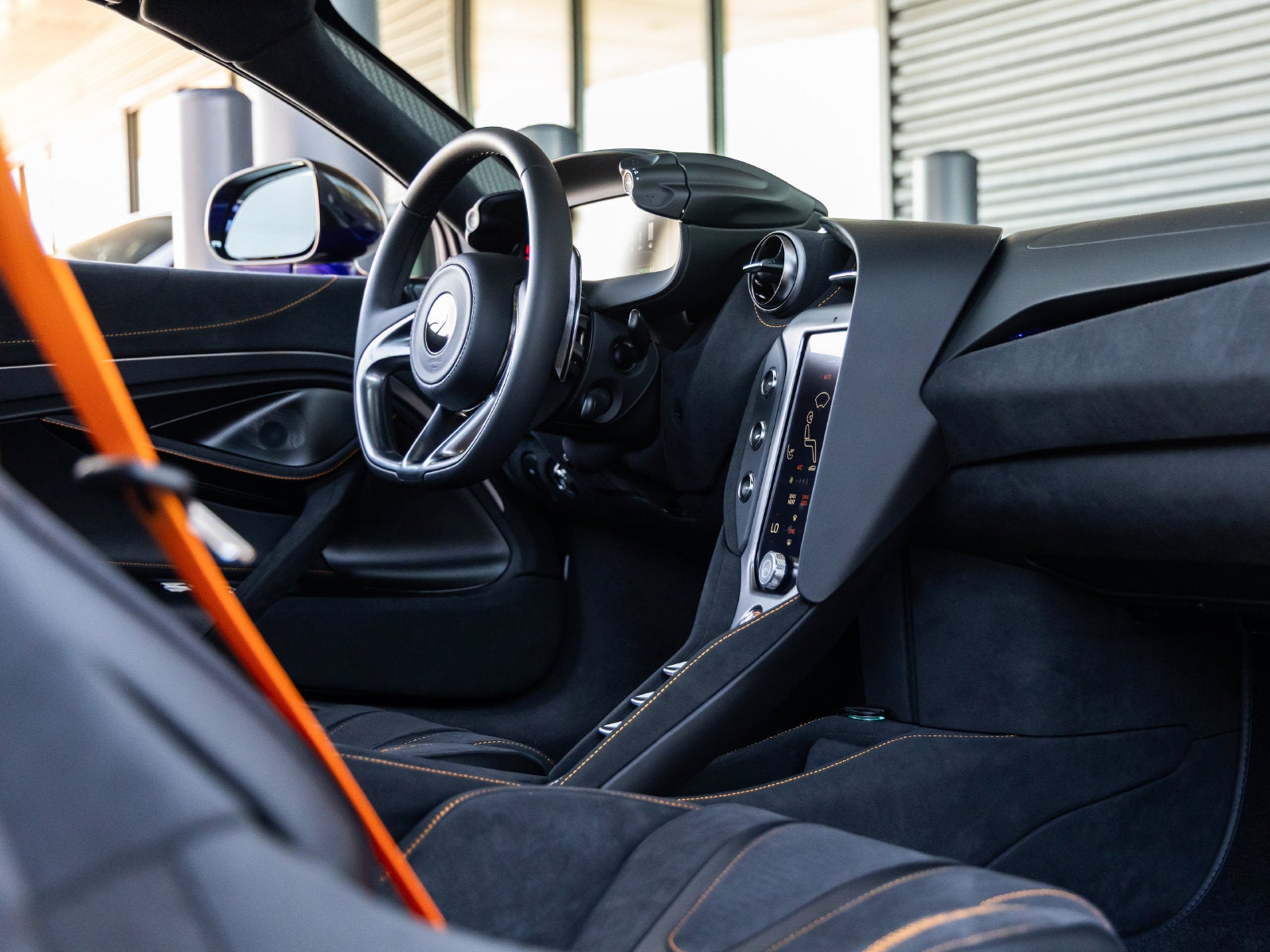 2027 McLaren 750S Base