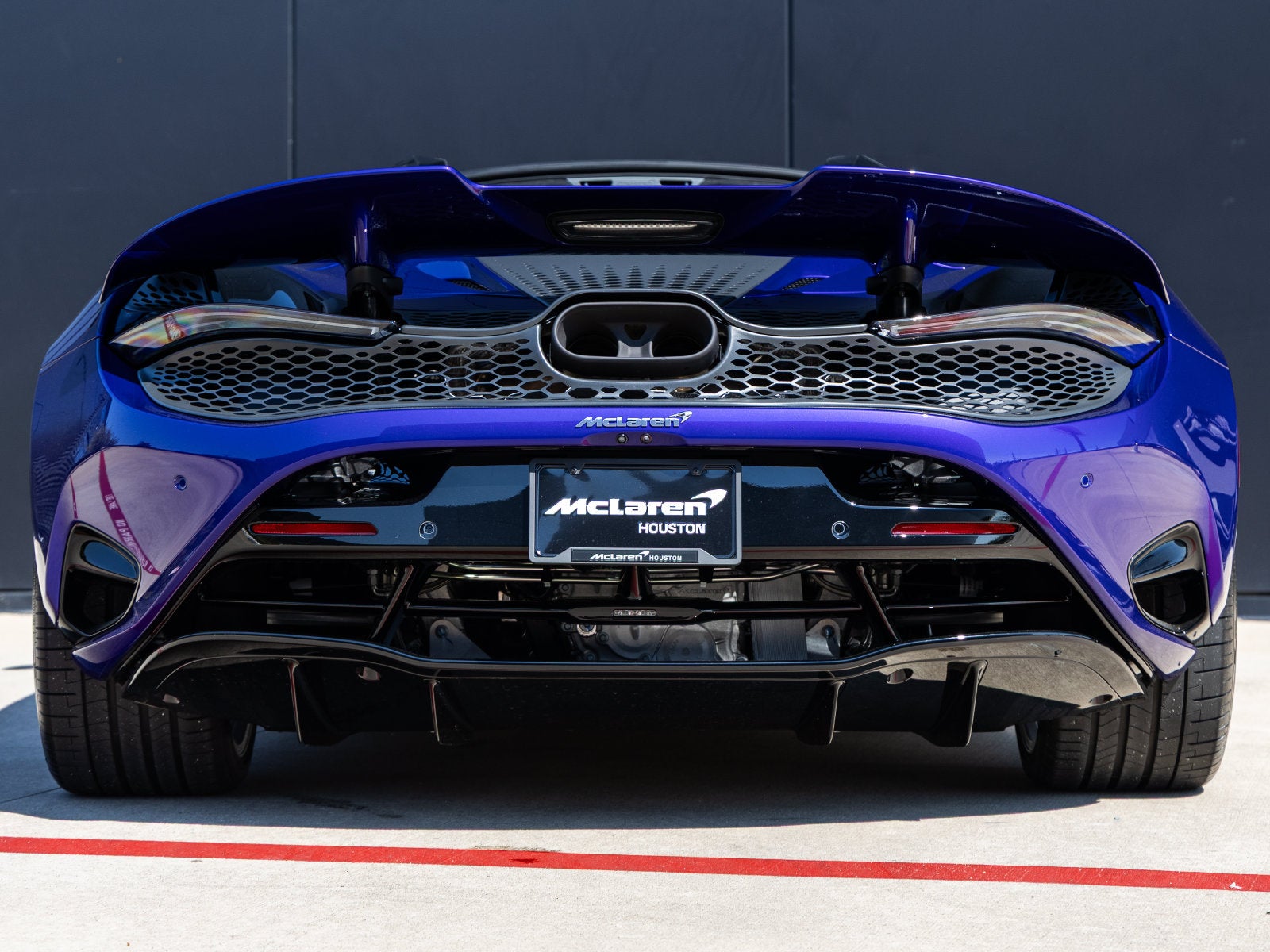 2027 McLaren 750S Base