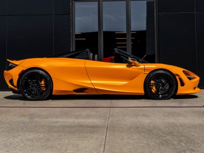 2026 McLaren 750S Base