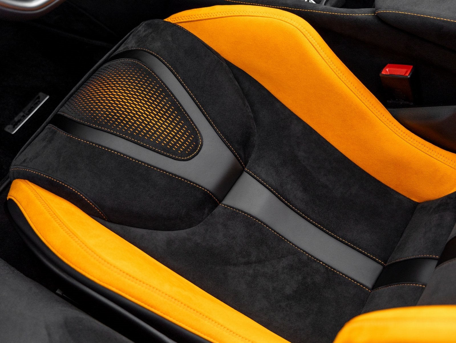 2026 McLaren 750S Base