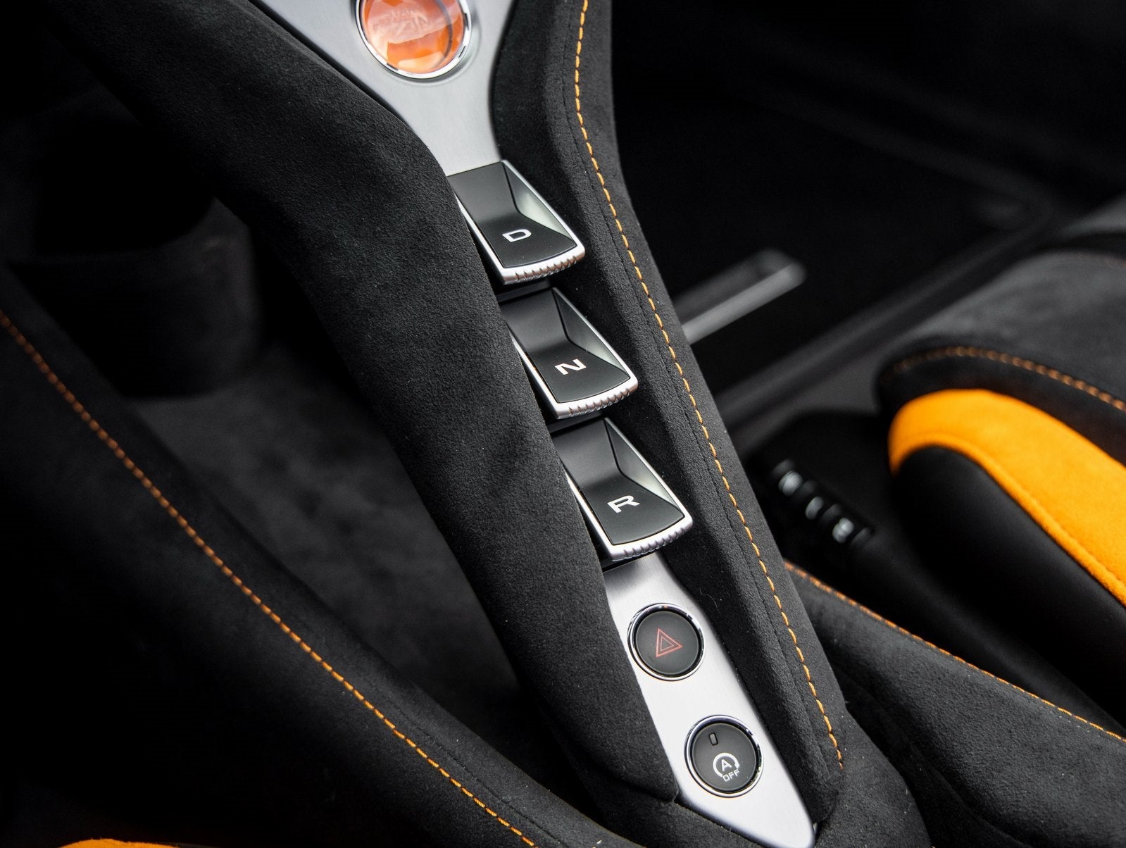 2026 McLaren 750S Base