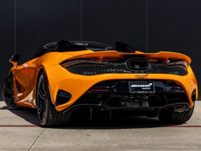 2026 McLaren 750S Base