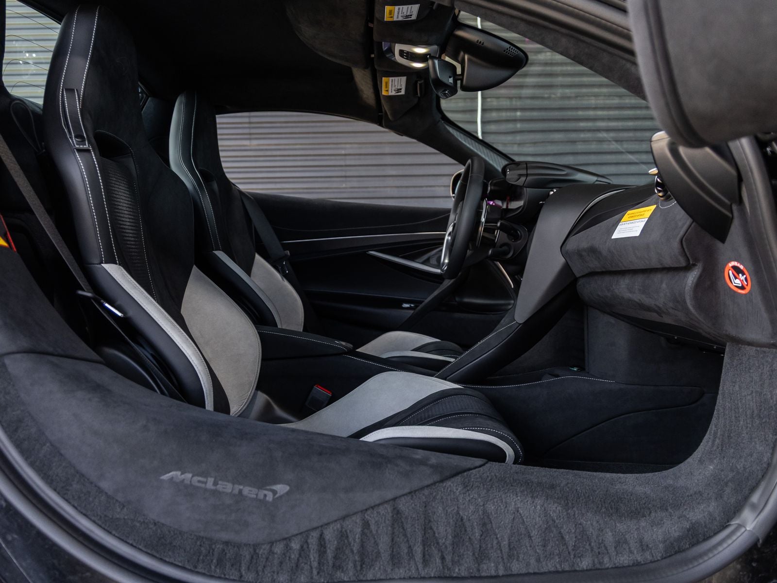 2027 McLaren 750S Base