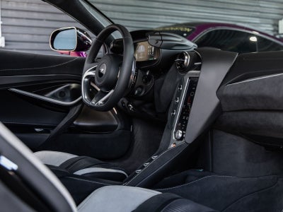 2027 McLaren 750S Base
