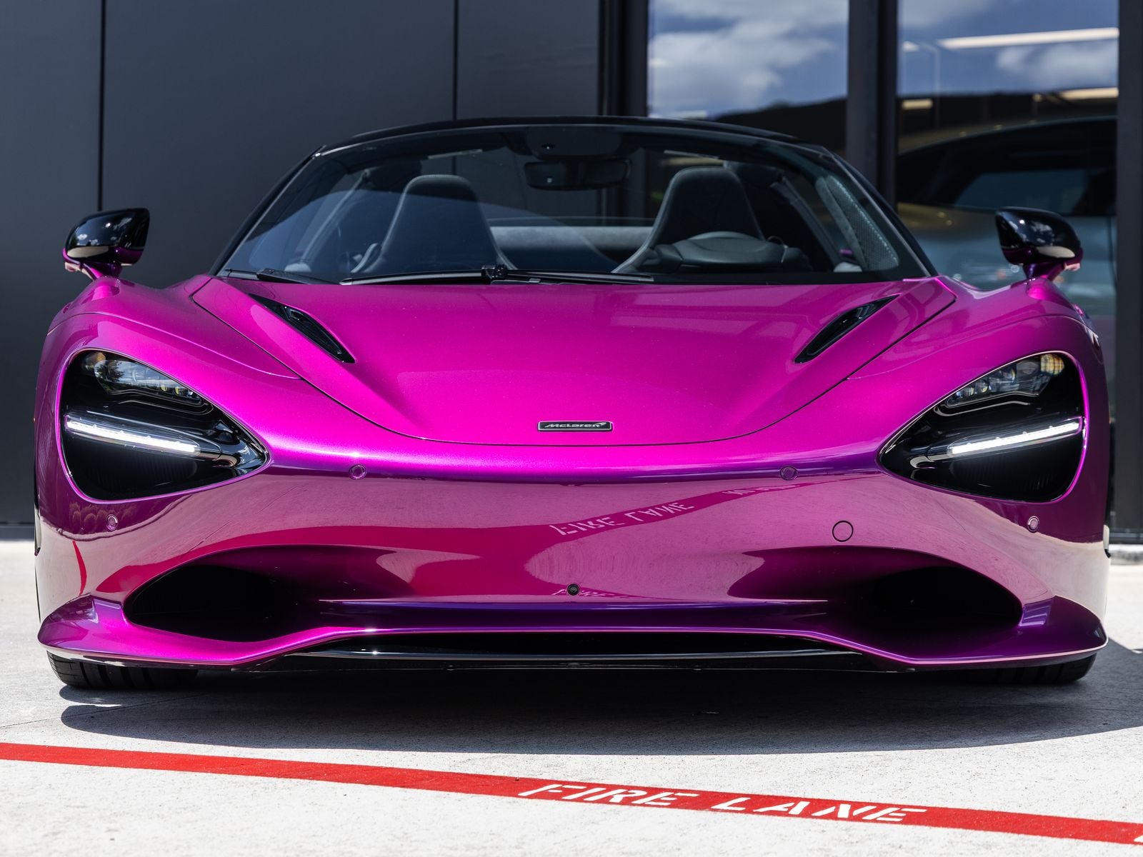 2027 McLaren 750S Base