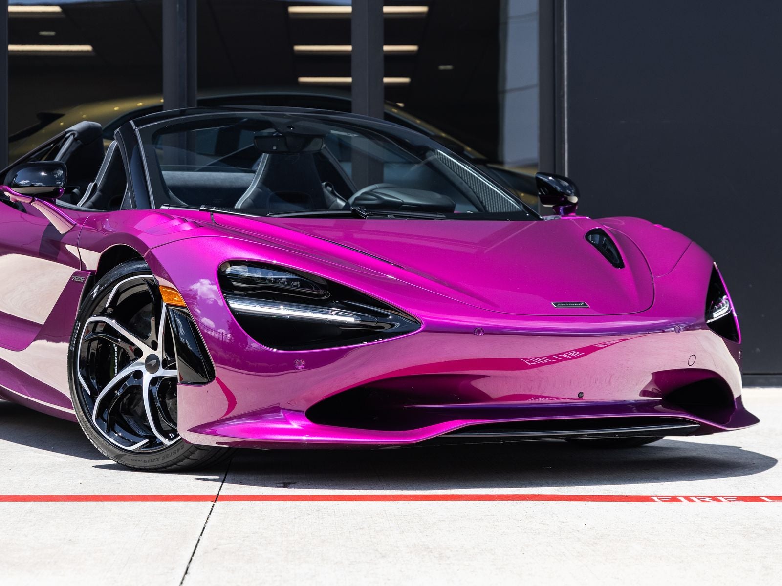 2027 McLaren 750S Base