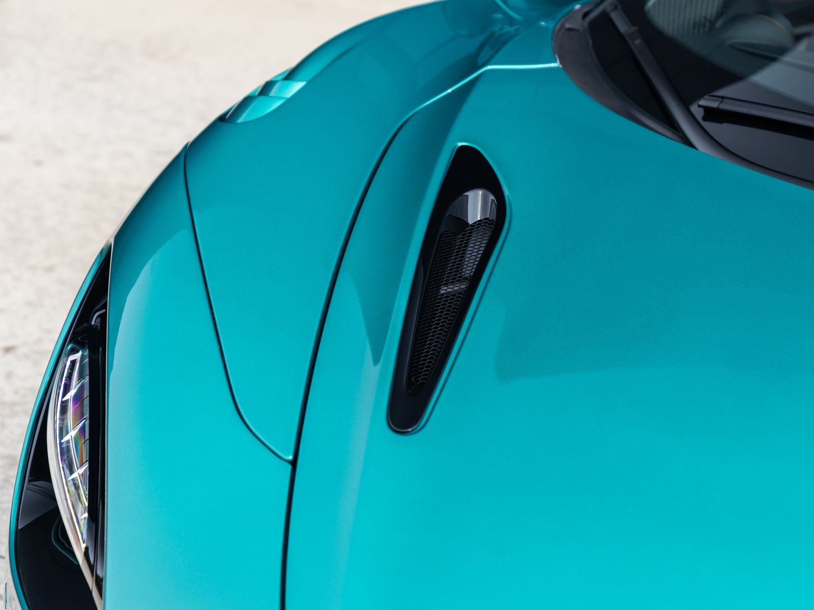 2027 McLaren 750S Base
