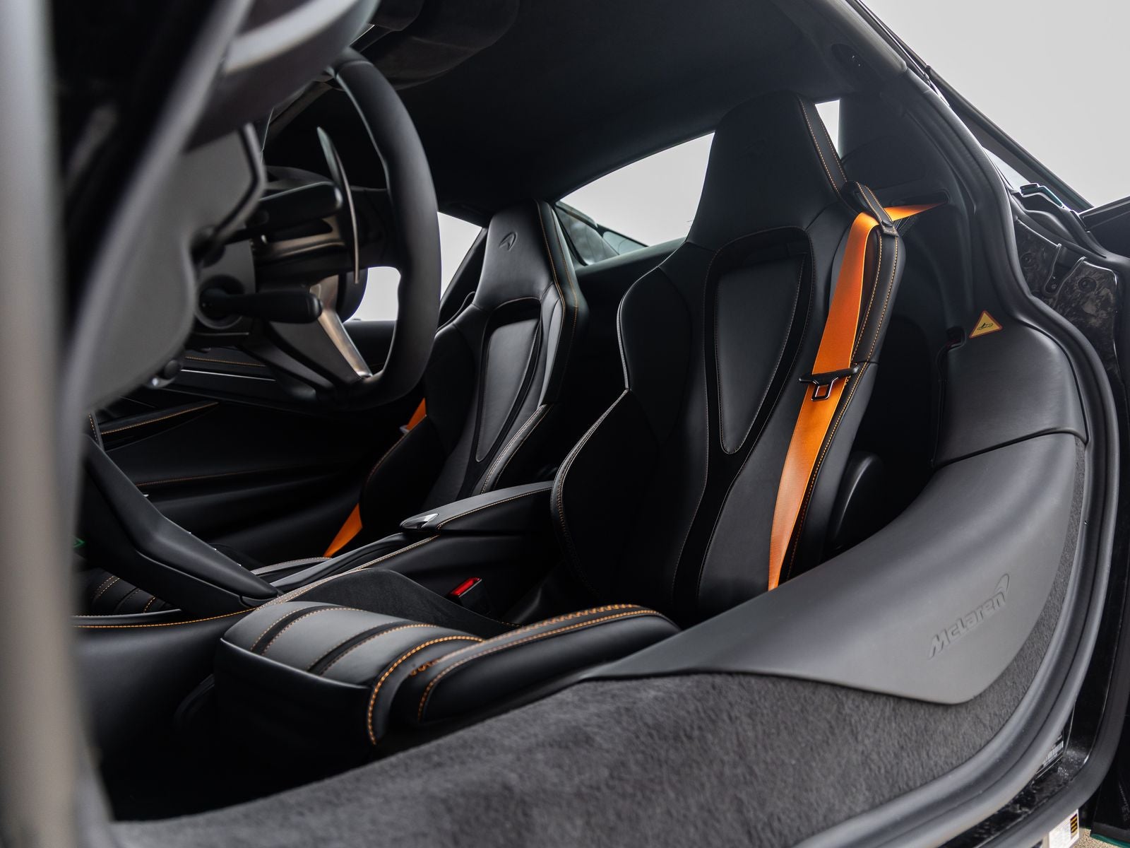 2027 McLaren 750S Base